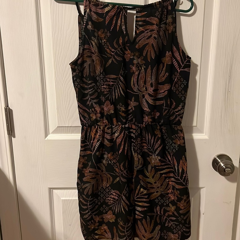 Plant pattern jumper with pockets and drawstring back